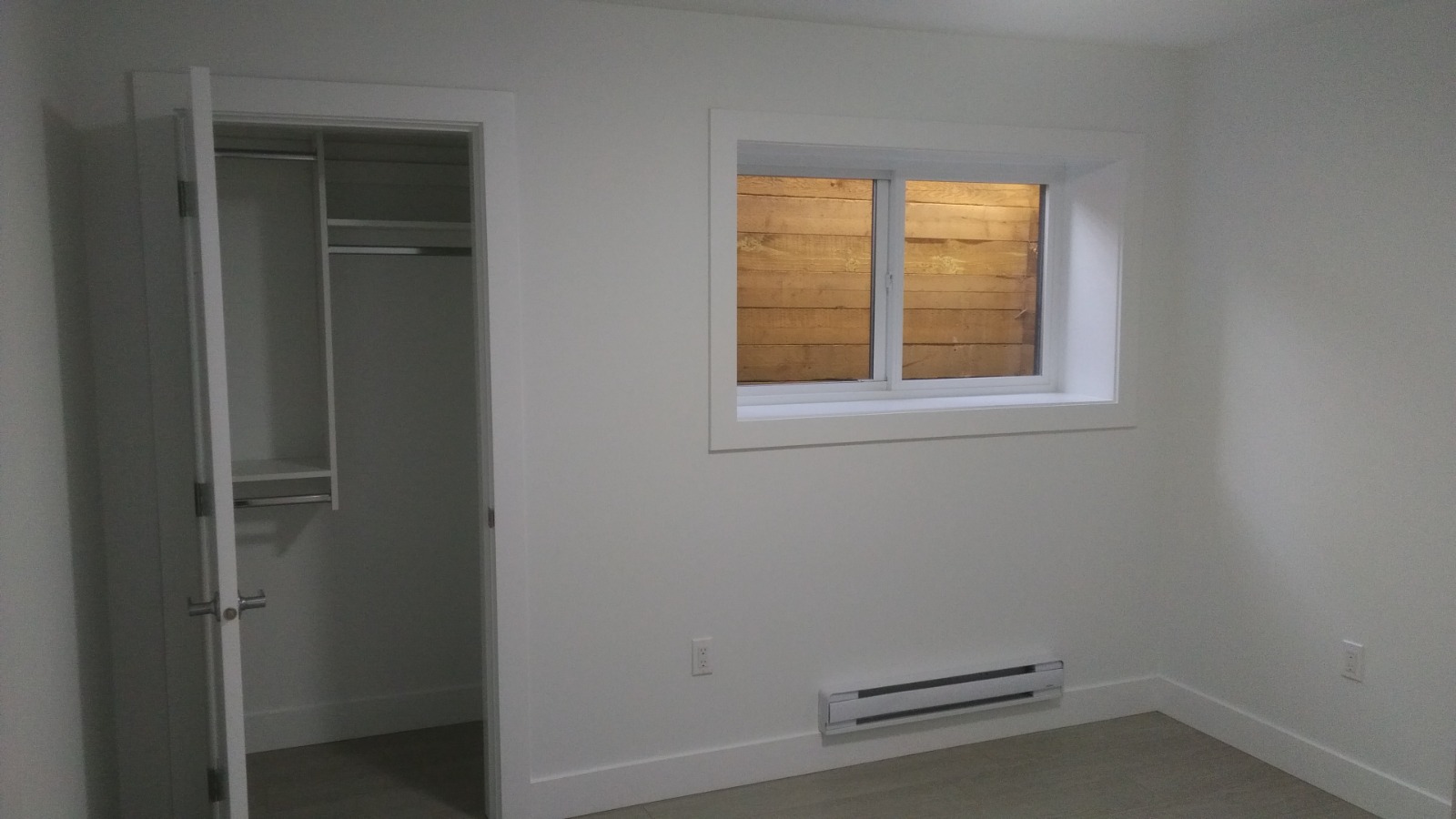 Chilliwack Sardis basement suite — bedroom with closet