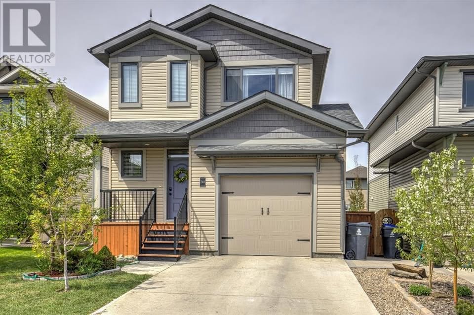 Exterior front of Garry Station family home in Lethbridge, AB