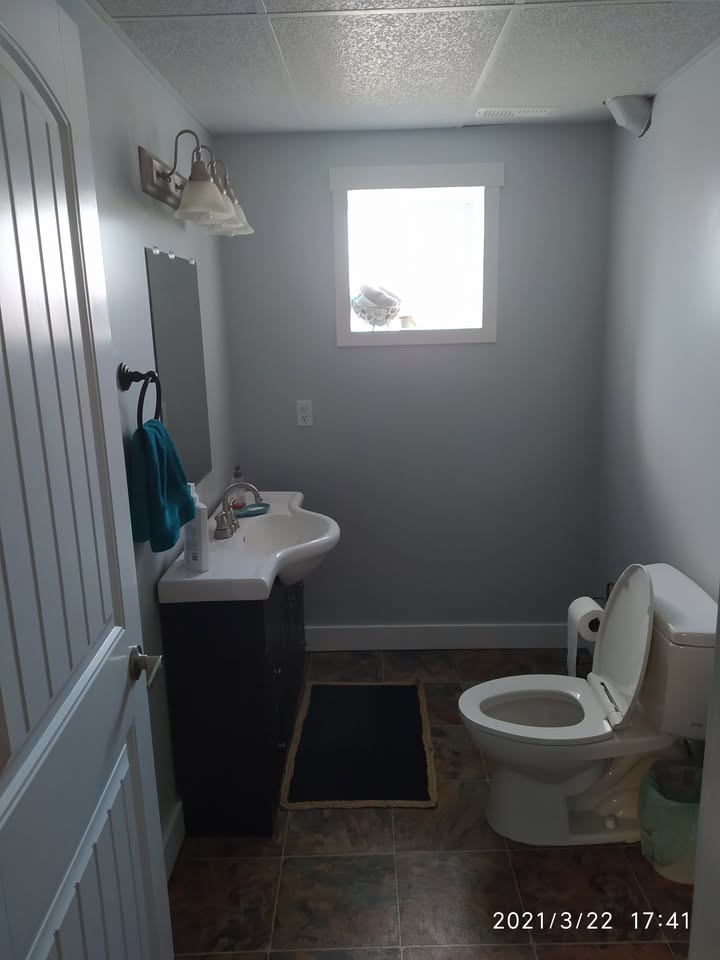 Prince George West Bowl family home — backyard