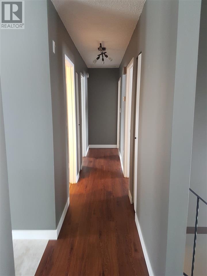 Prince George Foothills — upper hallway